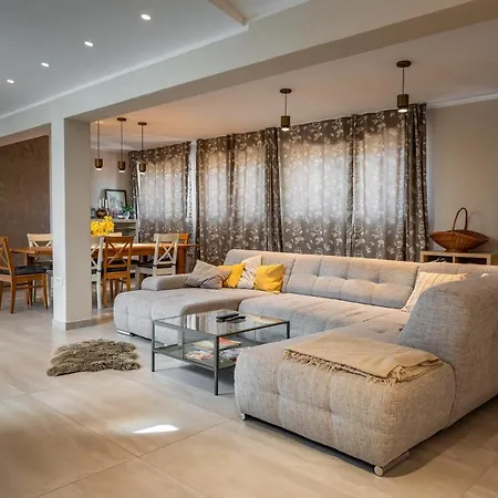 Apartment Penthouse Fravita *